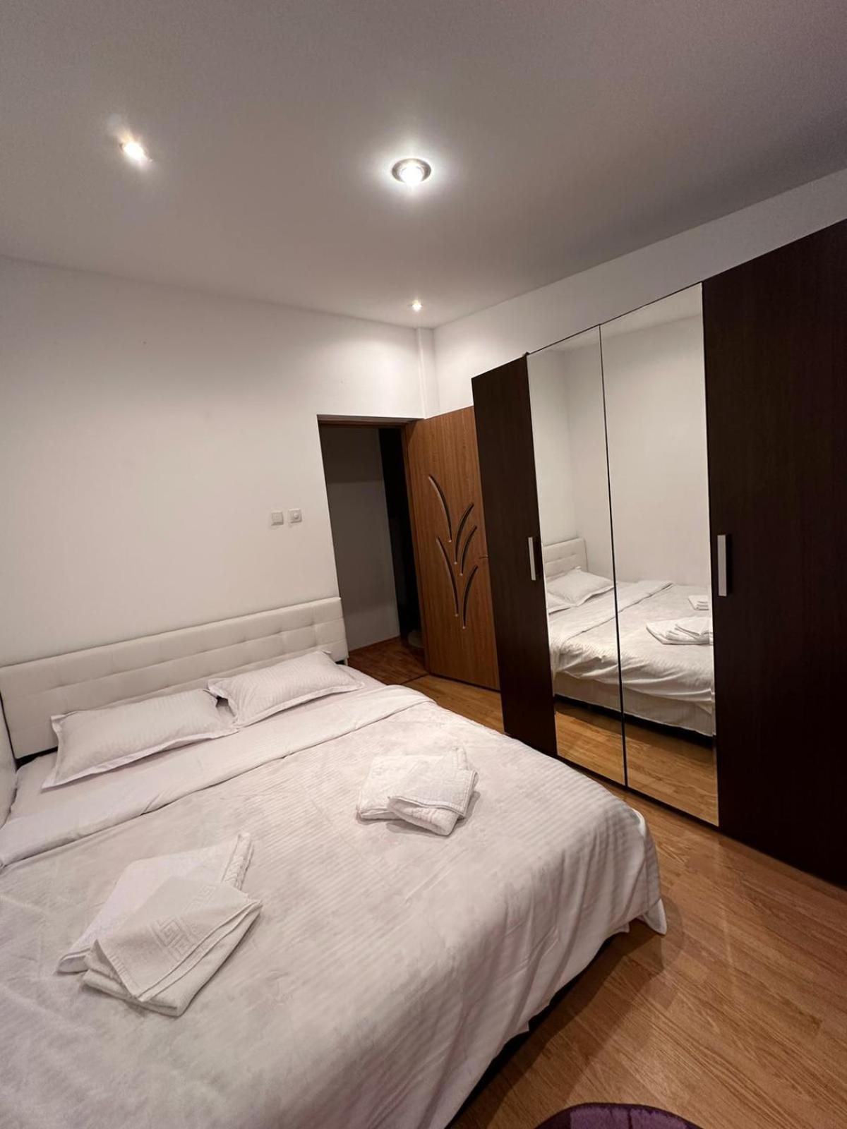 Special Apartment Nadeva Suczawa Zewnętrze zdjęcie